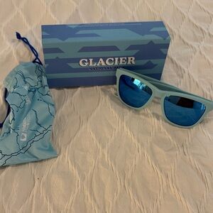 Blue Glacier National Park Sunglasses - Goodr